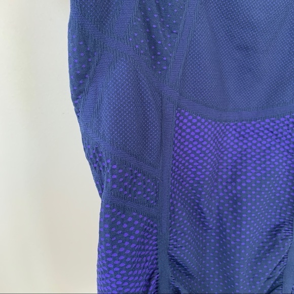 Athleta Speed Light Purple & Black Short Sleeve Top w/Ruching Size M - Picture 7 of 7